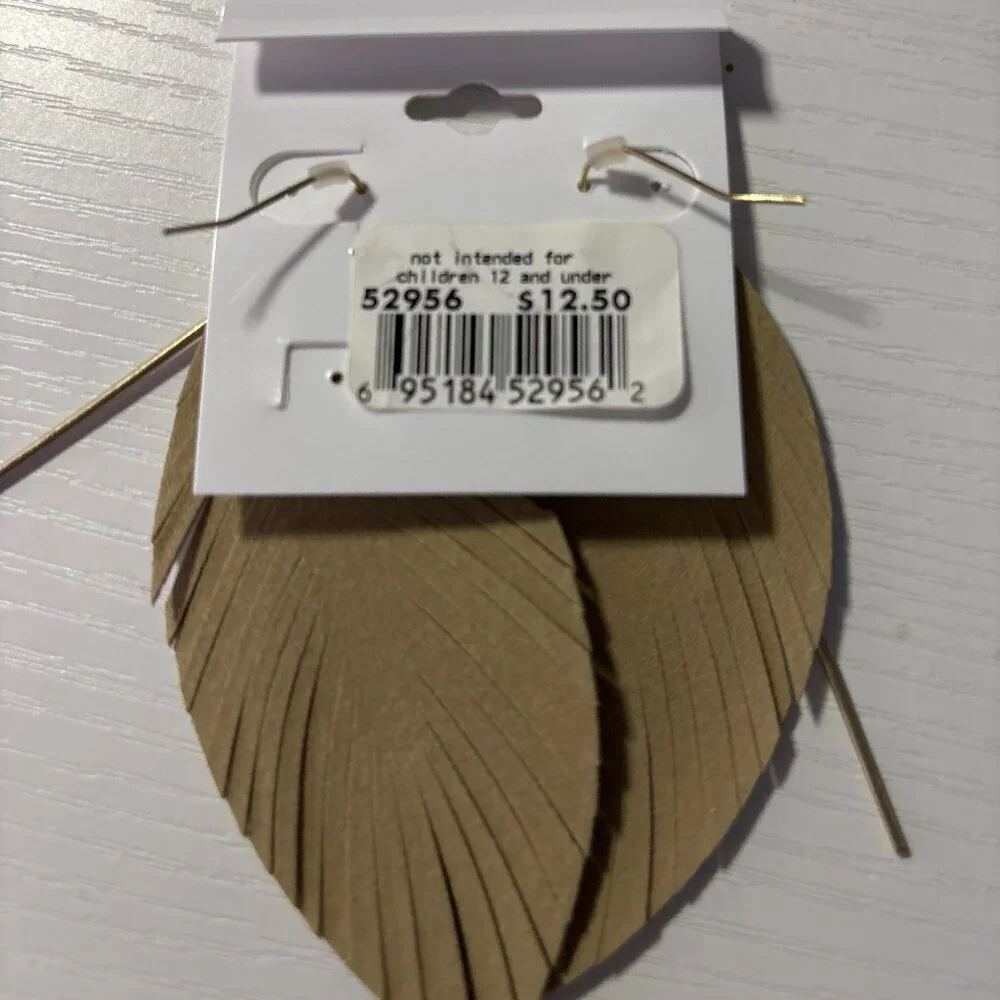 Coronet Lavender Floral Faux Leather Feather Leaf Fringe Statement Earrings NEW - Picture 3 of 3